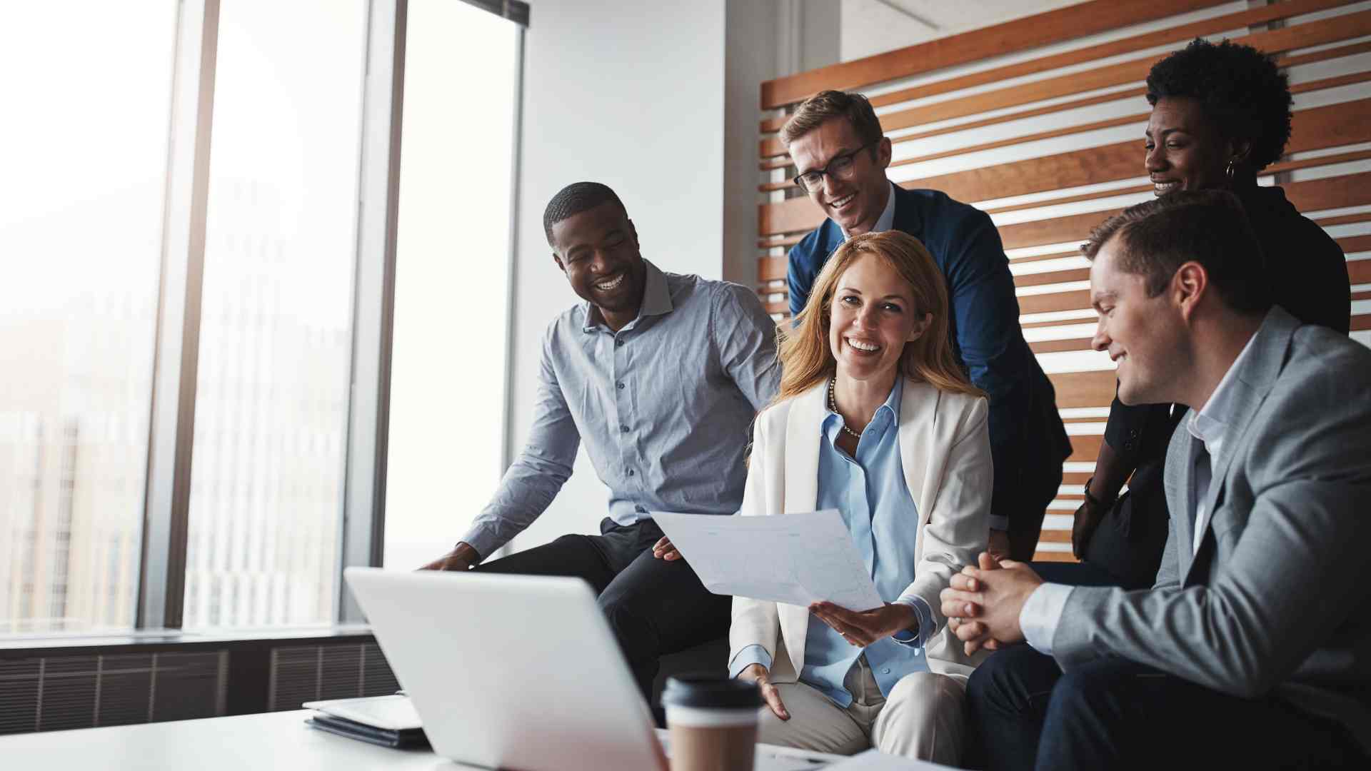 Visão Ampliada: O Poder do Associativismo para Enxergar Além do Próprio Negócio